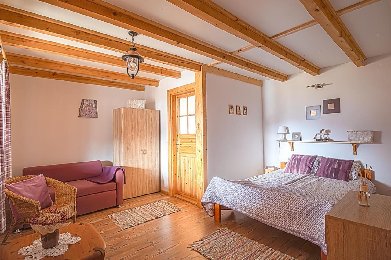 Siedlisko Zakucie Bed & Breakfast Jasliska Exterior photo