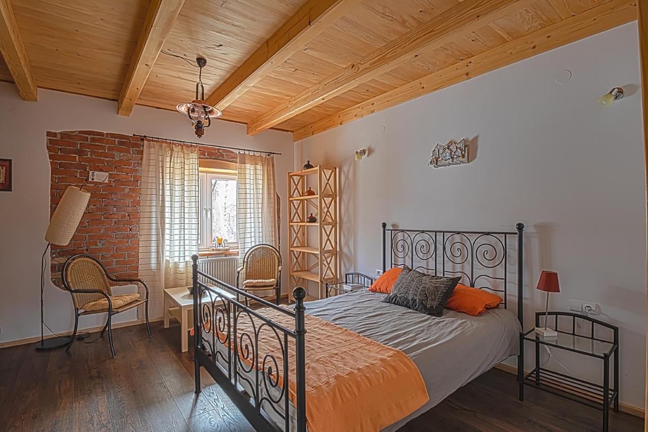 Siedlisko Zakucie Bed & Breakfast Jasliska Exterior photo