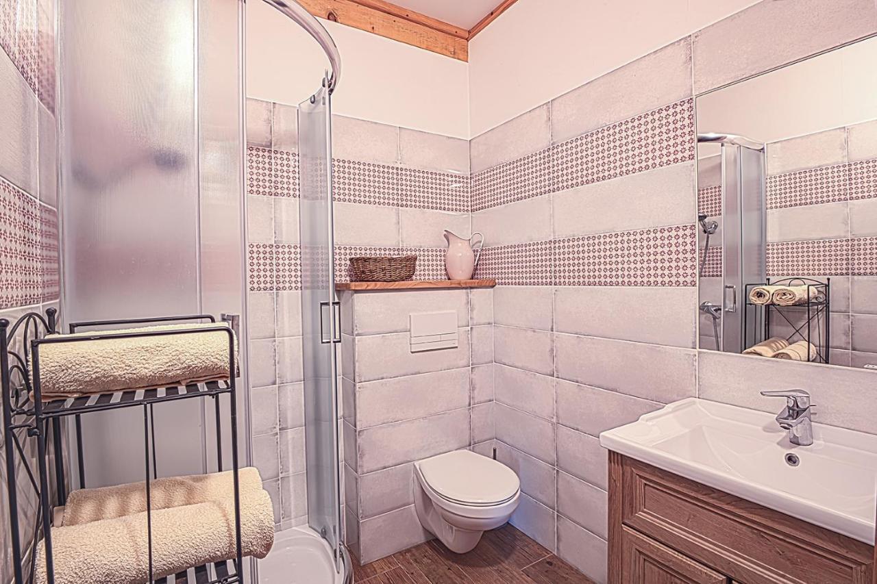 Siedlisko Zakucie Bed & Breakfast Jasliska Exterior photo