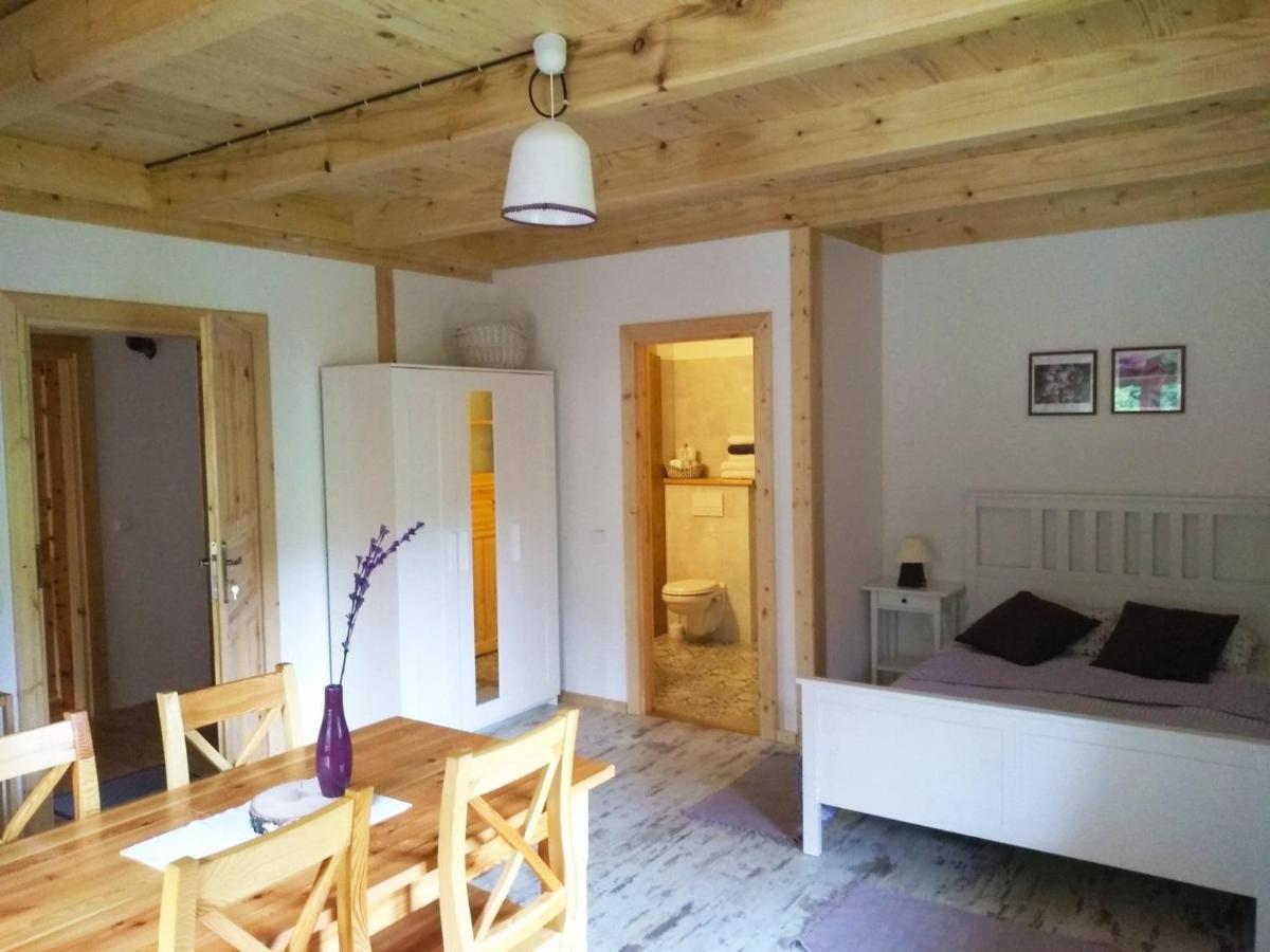 Siedlisko Zakucie Bed & Breakfast Jasliska Exterior photo