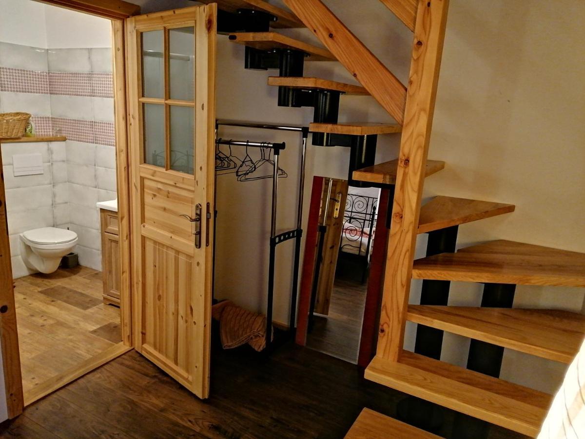 Siedlisko Zakucie Bed & Breakfast Jasliska Exterior photo