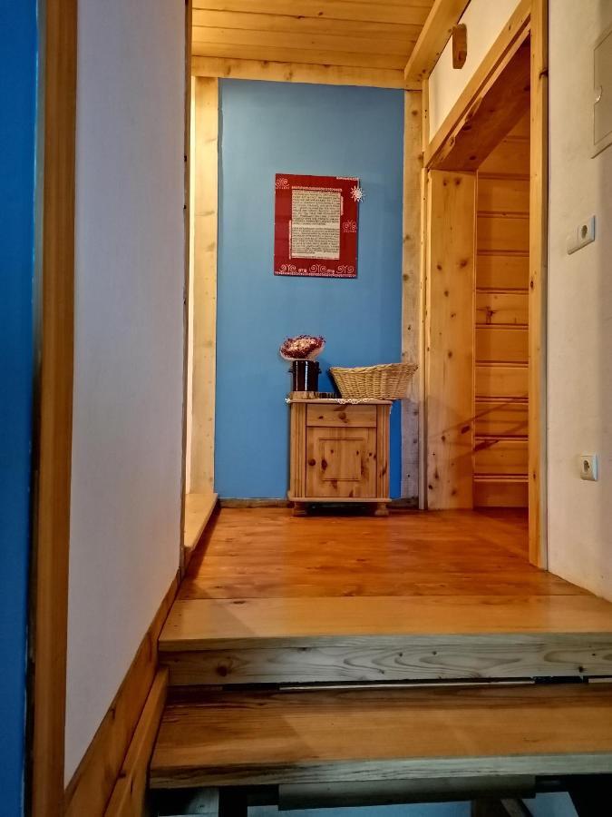 Siedlisko Zakucie Bed & Breakfast Jasliska Exterior photo