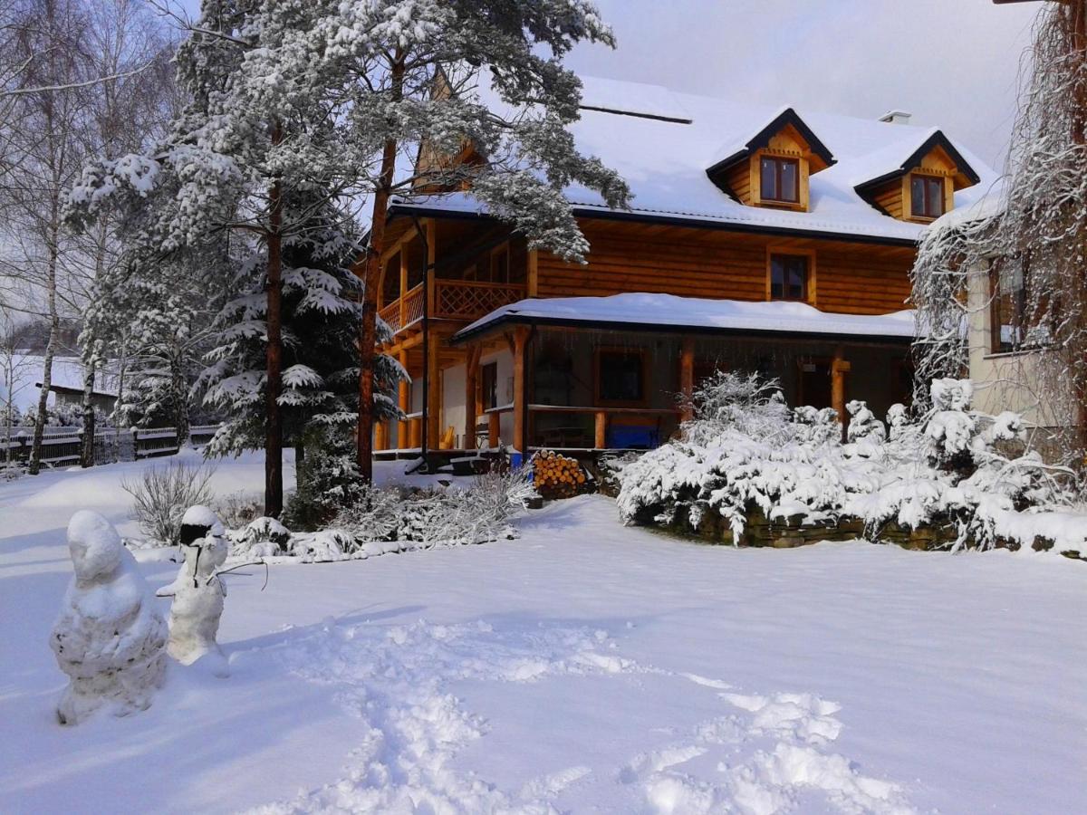 Siedlisko Zakucie Bed & Breakfast Jasliska Exterior photo